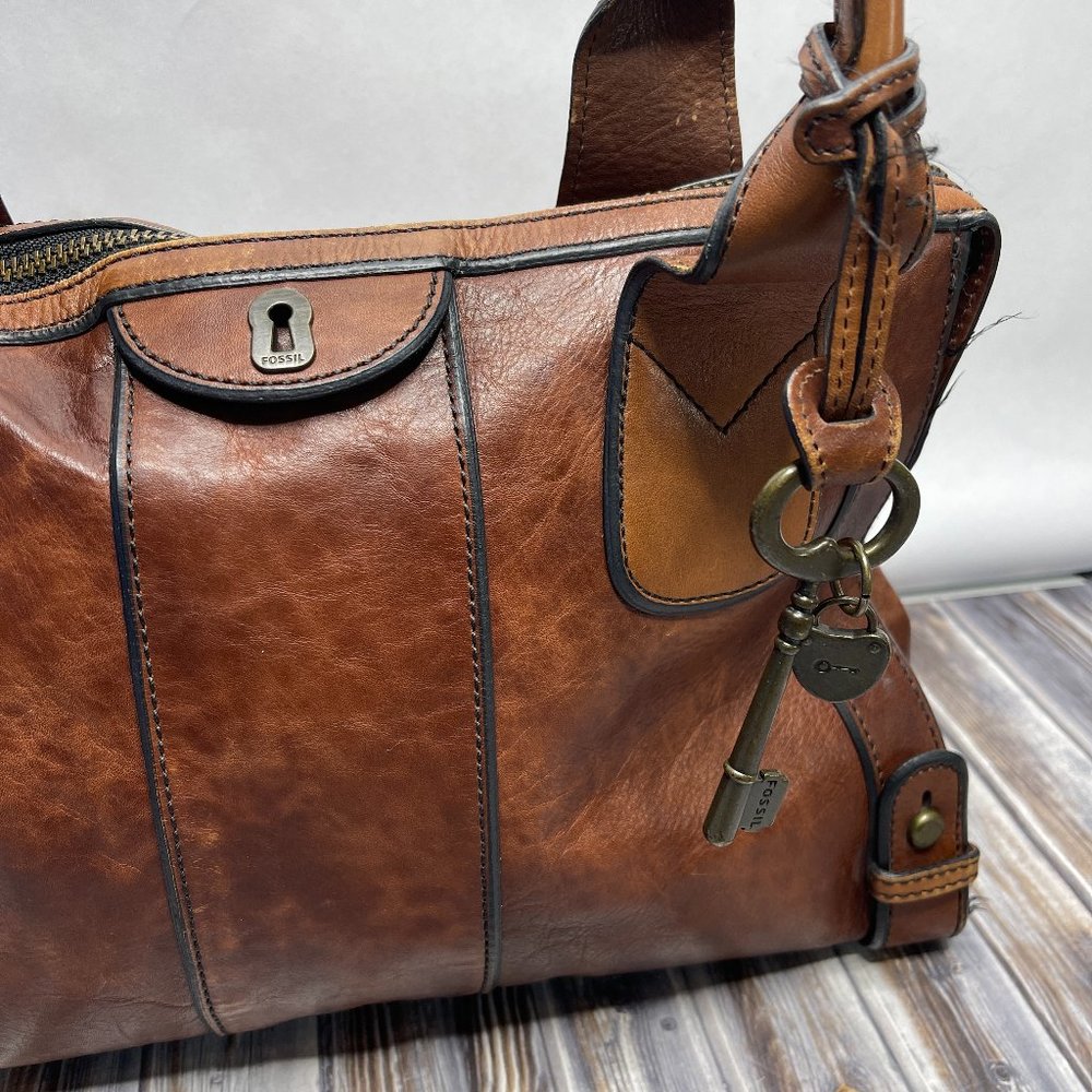 Fossil VRI Vintage Reissue Leather Boho Satchel - Picture 4 of 8